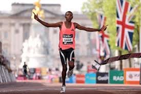 Sawe rompe lo imposible y hace historia en Londres