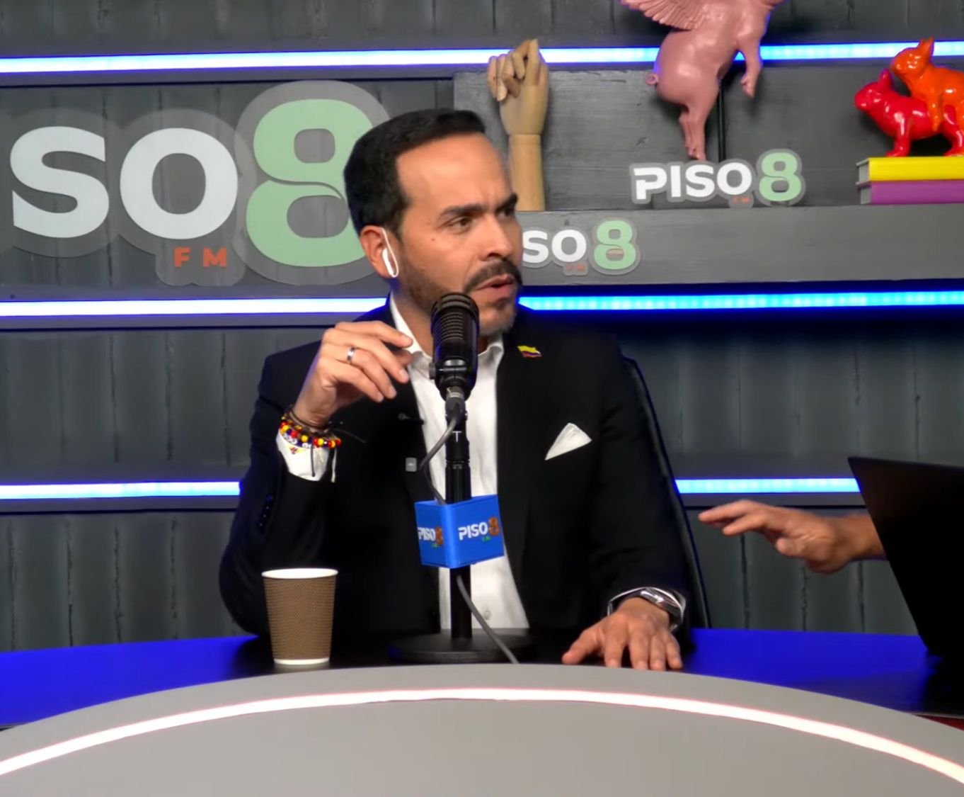 Periodista denuncia sentirse “vulnerada” tras comentario de Abelardo de la Espriella